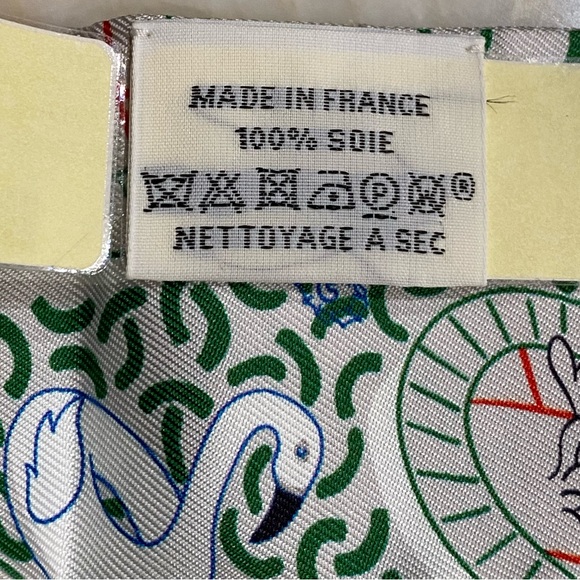 Hermès SPLASH PARK Silk Twilly Scarf in Gris Perle, Vert and Noir - Picture 8 of 9